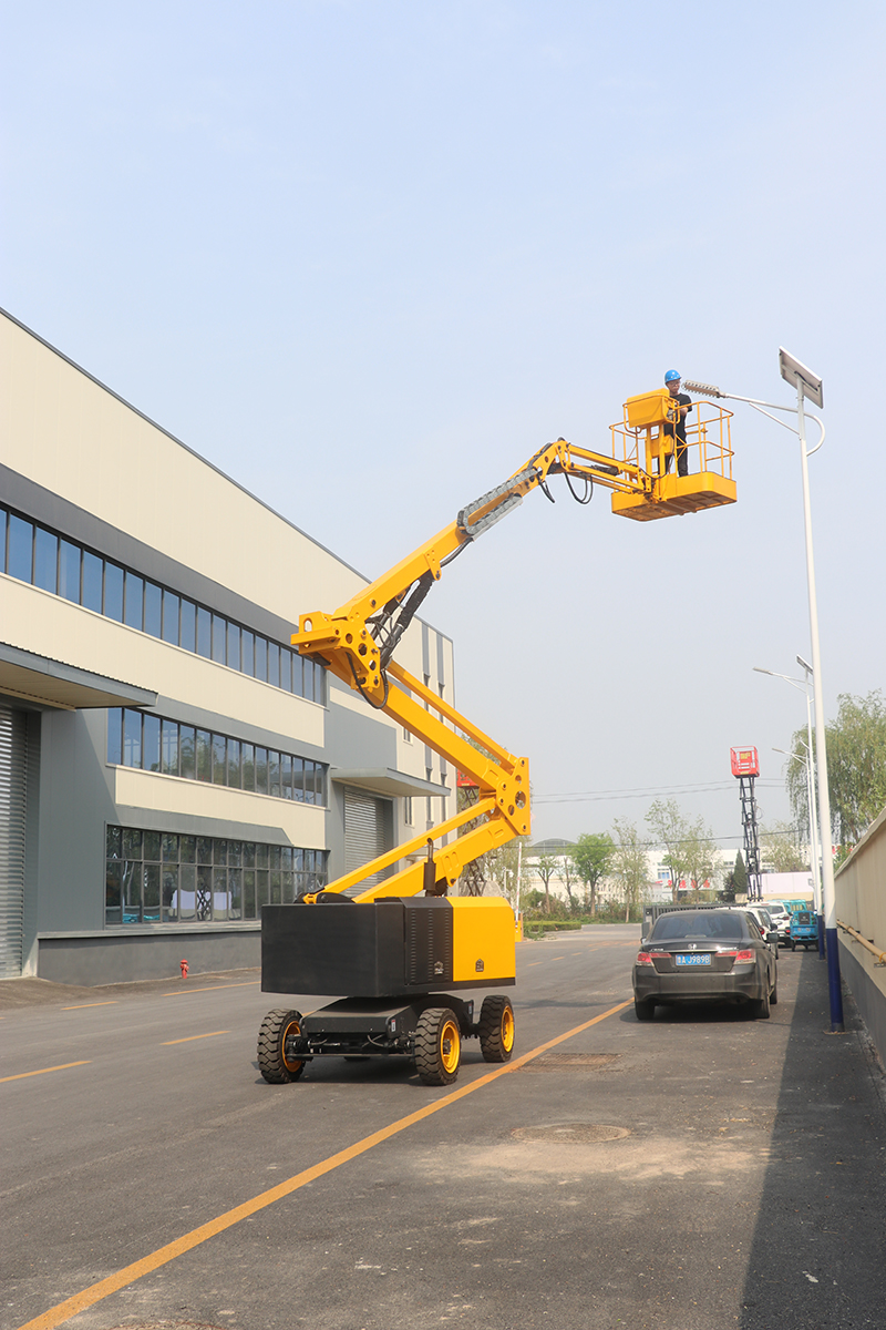 20米曲臂車裝柜發貨的一天！